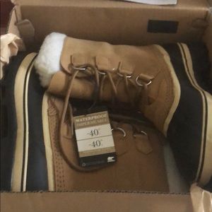 Sorel Caribou buff Boots